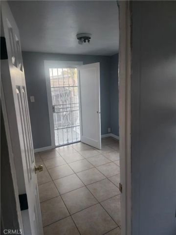 1470 E 42nd, Los Angeles, CA 90011