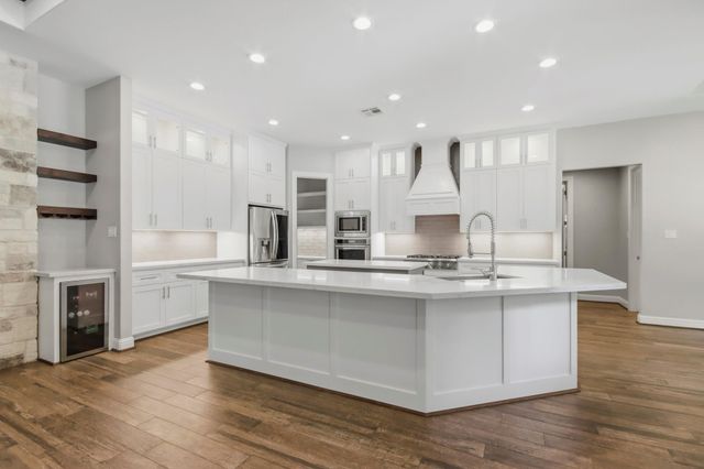 11451 Sunset Avenue, Magnolia, TX 77354
