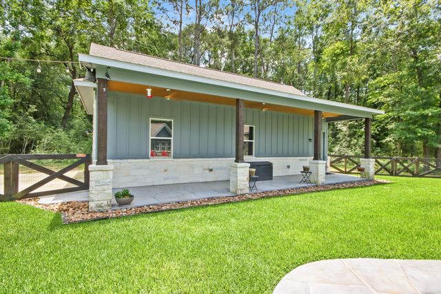11451 Sunset Avenue, Magnolia, TX 77354