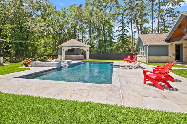11451 Sunset Avenue, Magnolia, TX 77354