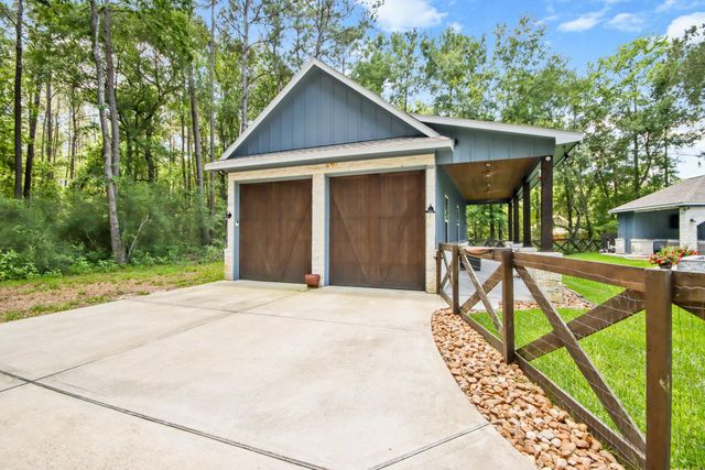 11451 Sunset Avenue, Magnolia, TX 77354