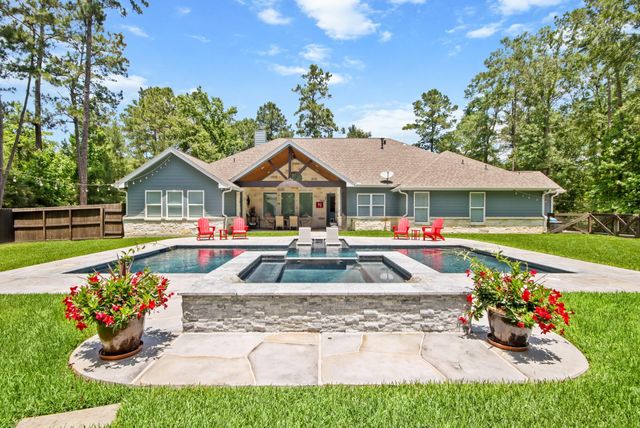 11451 Sunset Avenue, Magnolia, TX 77354