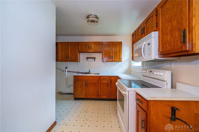 1079 Reid Avenue, Xenia, OH 45385