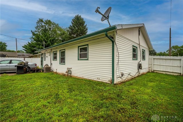 1079 Reid Avenue, Xenia, OH 45385