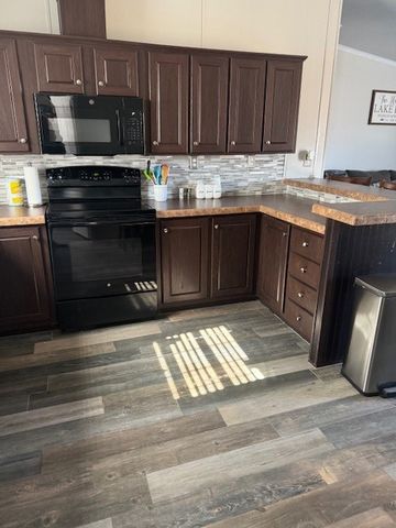 117 M Anthony Loop, Graford, TX 76449