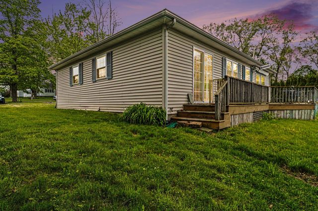 66713 Territorial Road, Lawrence, MI 49064