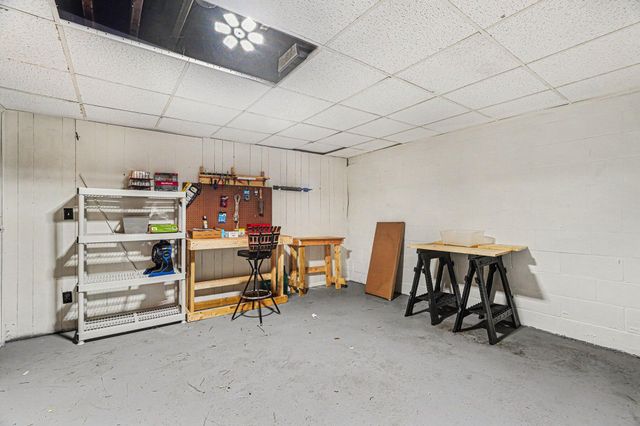 66713 Territorial Road, Lawrence, MI 49064