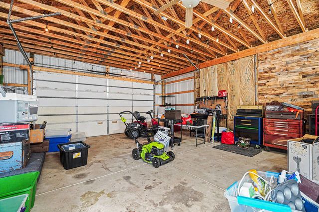 66713 Territorial Road, Lawrence, MI 49064