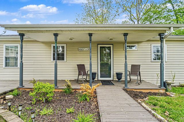 66713 Territorial Road, Lawrence, MI 49064