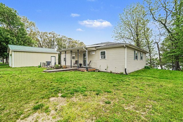 66713 Territorial Road, Lawrence, MI 49064