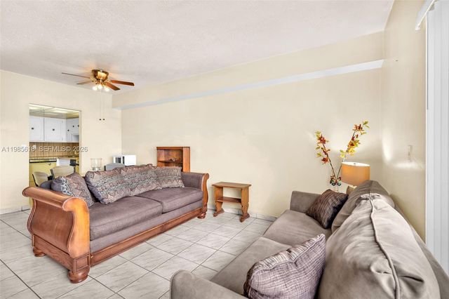 5731 NW 37th St 405, Virginia Gardens, FL 33166