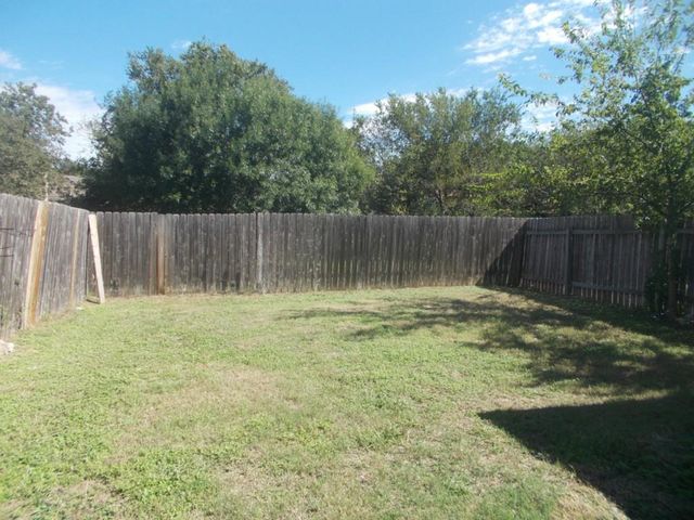 8710 Piney Point DR B, Austin, TX 78729