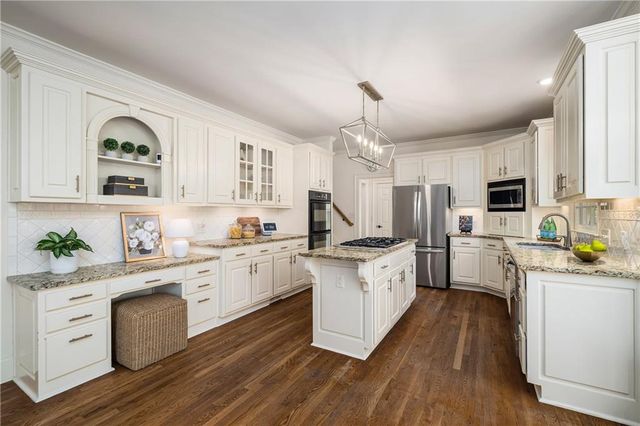 13405 Providence Lake Drive, Milton, GA 30004