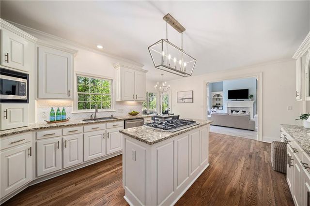 13405 Providence Lake Drive, Milton, GA 30004