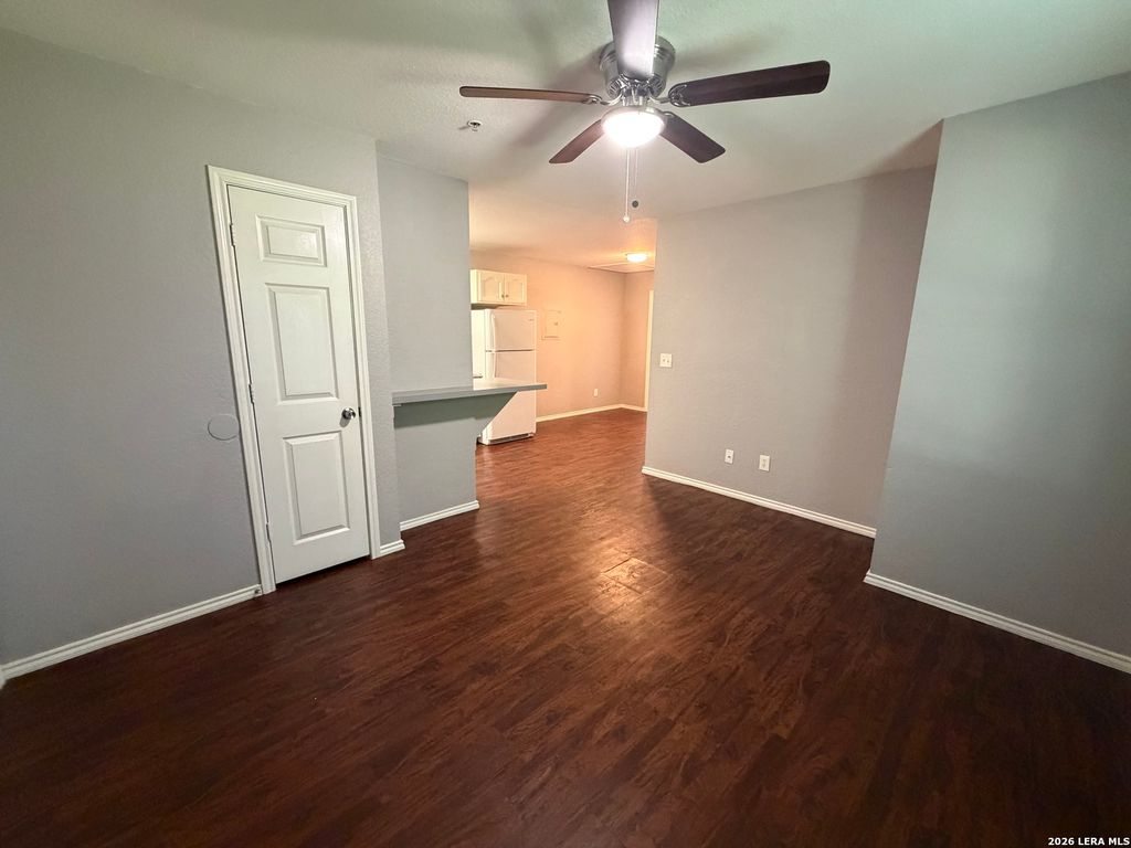 11106 Bel Air Dr Apt 202, San Antonio, TX 78213