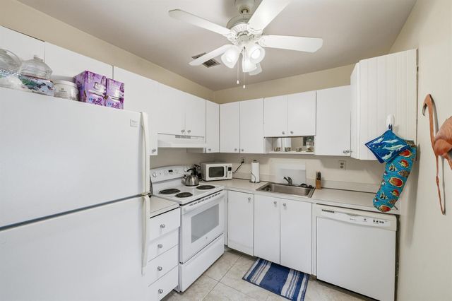 330 Piedmont 330, Delray Beach, FL 33484