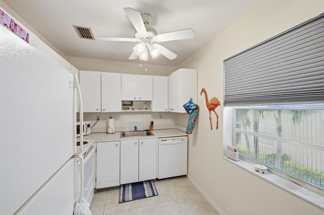 330 Piedmont 330, Delray Beach, FL 33484