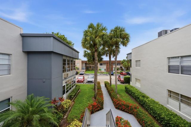 330 Piedmont 330, Delray Beach, FL 33484