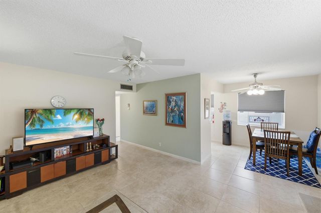 330 Piedmont 330, Delray Beach, FL 33484