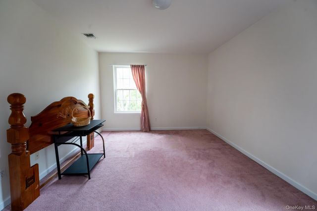 49 S Cozine Road, Center Moriches, NY 11934