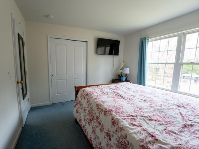 49 S Cozine Road, Center Moriches, NY 11934