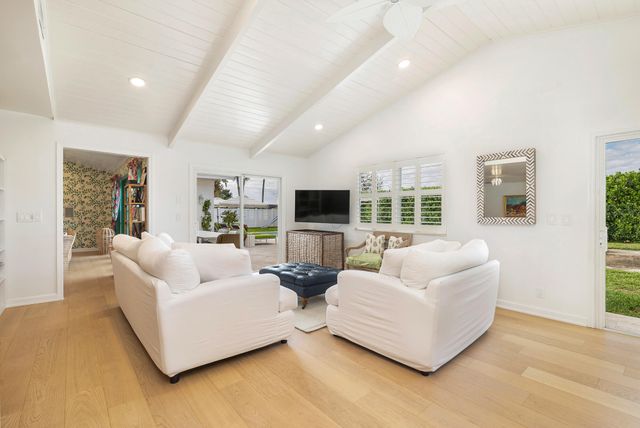 3125 Embassy Drive, West Palm Beach, FL 33401