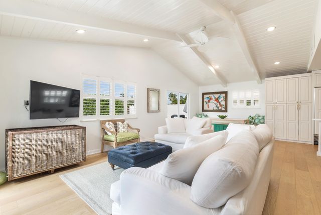 3125 Embassy Drive, West Palm Beach, FL 33401