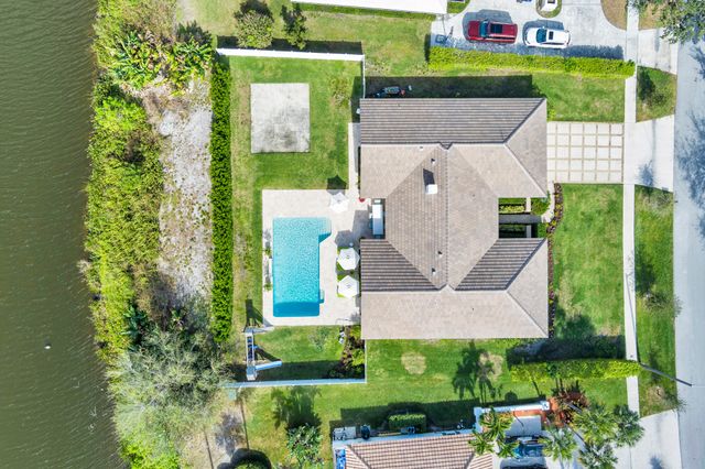 3125 Embassy Drive, West Palm Beach, FL 33401