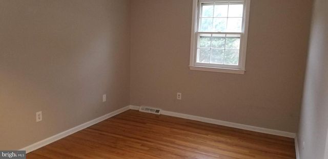 331 WARE RD, Newark, DE 19711