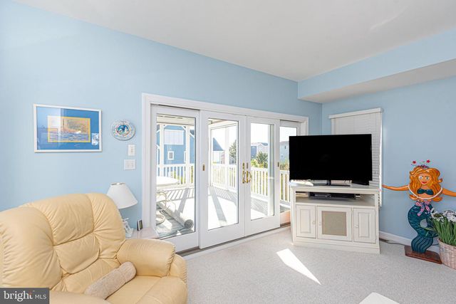 40209 MARYLAND AVE, Fenwick Island, DE 19944