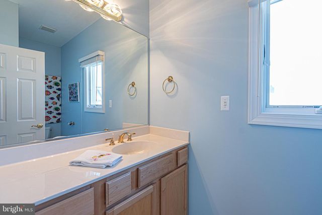 40209 MARYLAND AVE, Fenwick Island, DE 19944