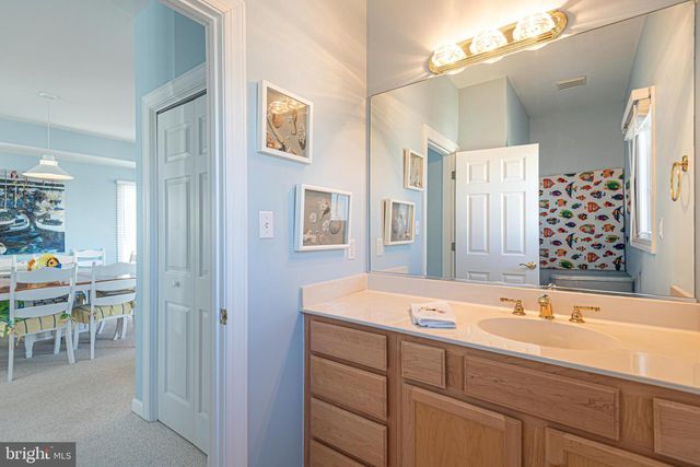 40209 MARYLAND AVE, Fenwick Island, DE 19944