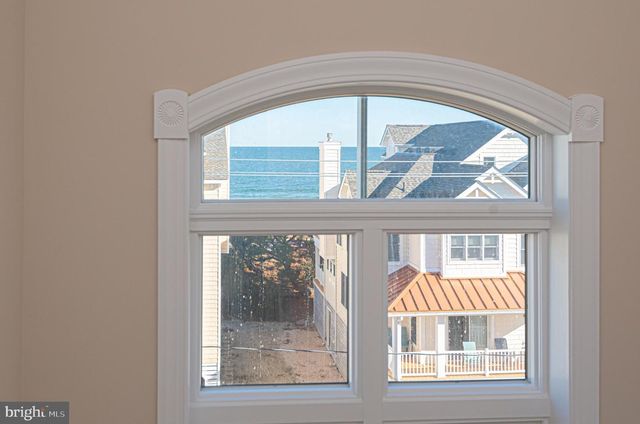 40209 MARYLAND AVE, Fenwick Island, DE 19944