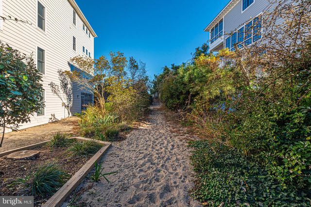 40209 MARYLAND AVE, Fenwick Island, DE 19944