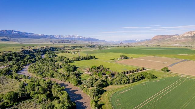 366 Lower Southfork Rd, Cody, WY 82414