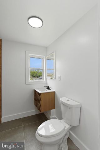 33 MORRIS AVE, Burlington, NJ 08016