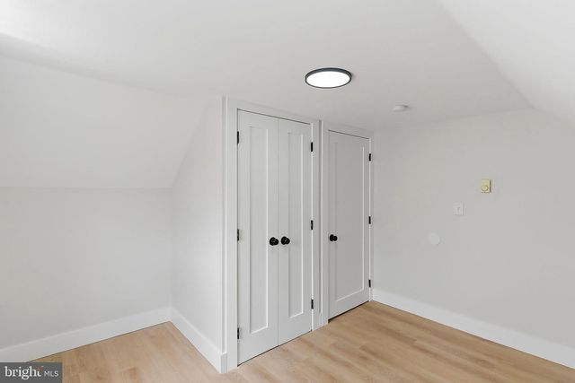 33 MORRIS AVE, Burlington, NJ 08016