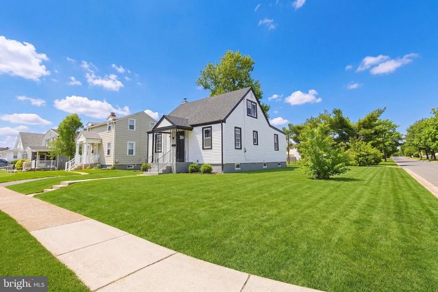 33 MORRIS AVE, Burlington, NJ 08016
