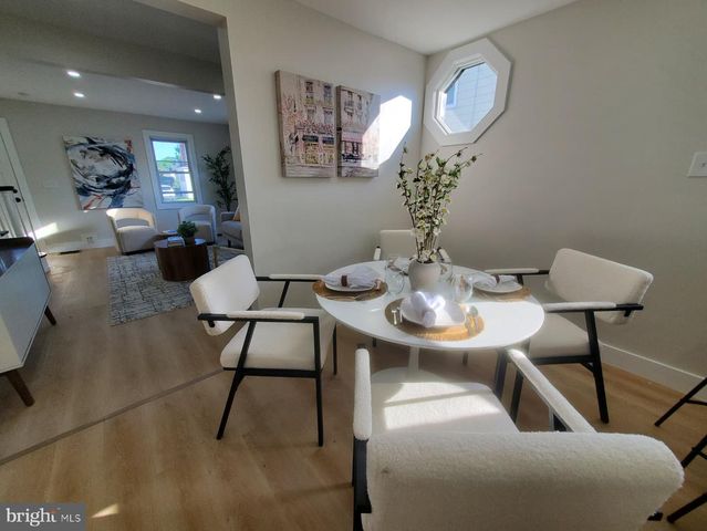 33 MORRIS AVE, Burlington, NJ 08016
