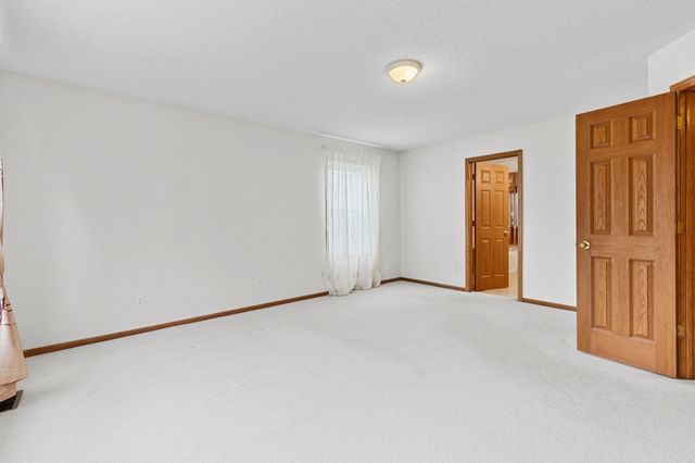 2253 118th Avenue NE, Blaine, MN 55449