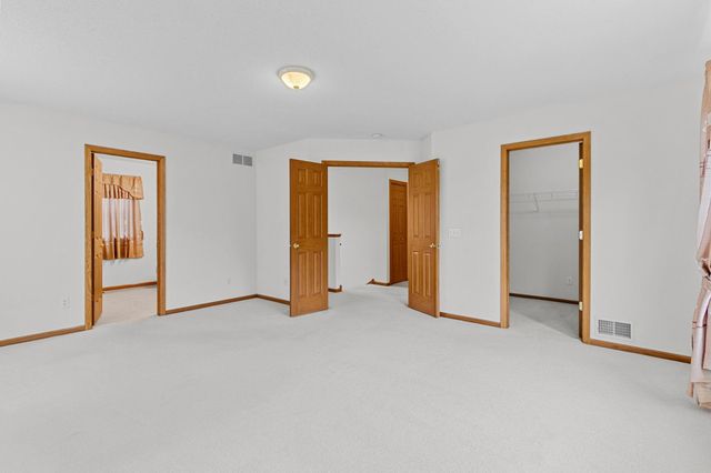 2253 118th Avenue NE, Blaine, MN 55449