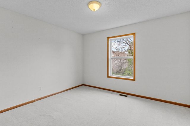 2253 118th Avenue NE, Blaine, MN 55449