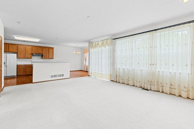 2253 118th Avenue NE, Blaine, MN 55449
