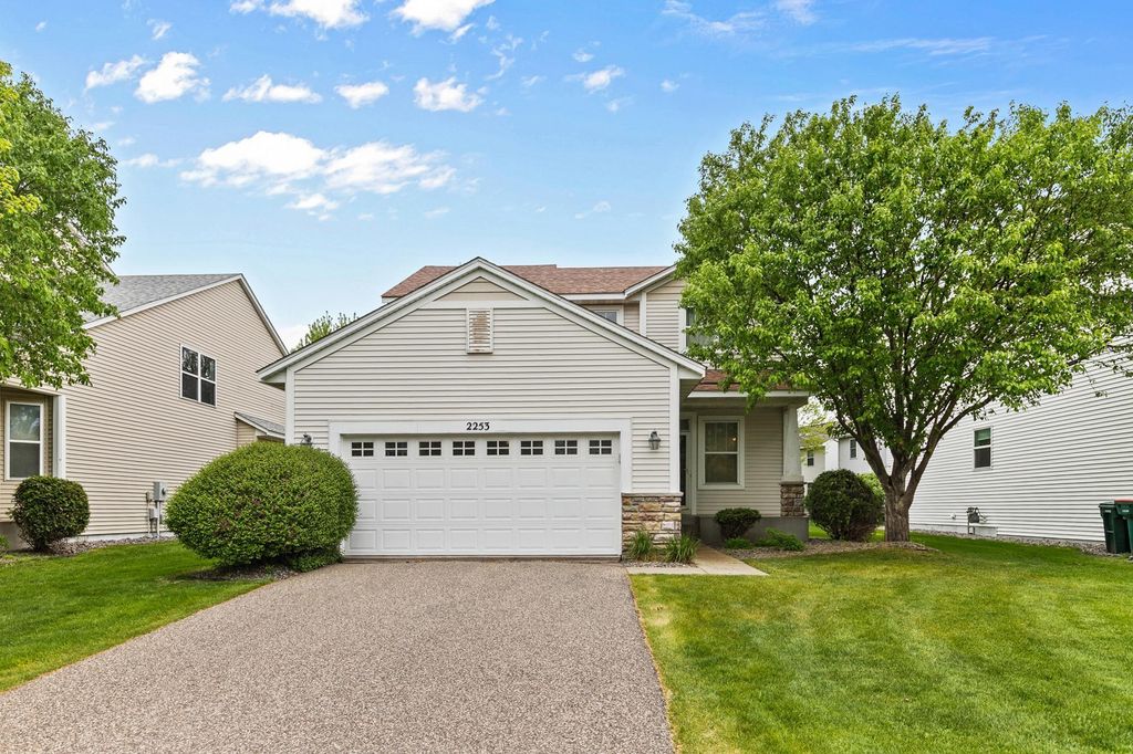 2253 118th Avenue NE, Blaine, MN 55449