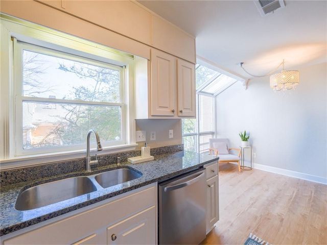 7500 Roswell Road 58, Sandy Springs, GA 30350