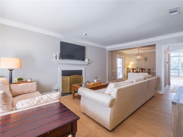 7500 Roswell Road 58, Sandy Springs, GA 30350