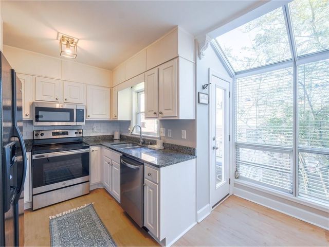 7500 Roswell Road 58, Sandy Springs, GA 30350