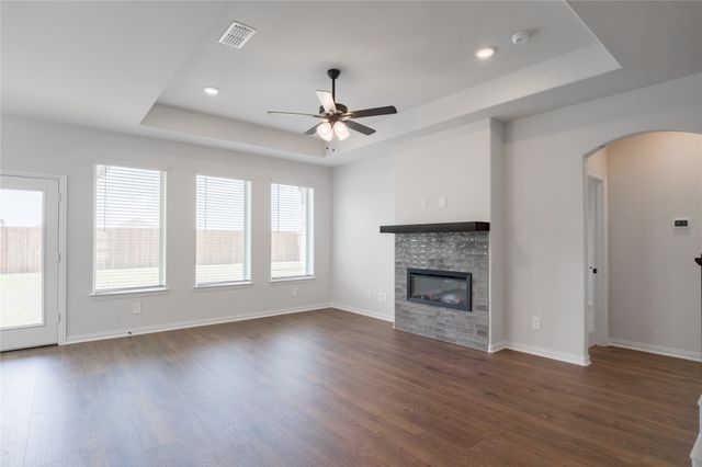 8717 Kentucky Derby Street, Aubrey, TX 76258