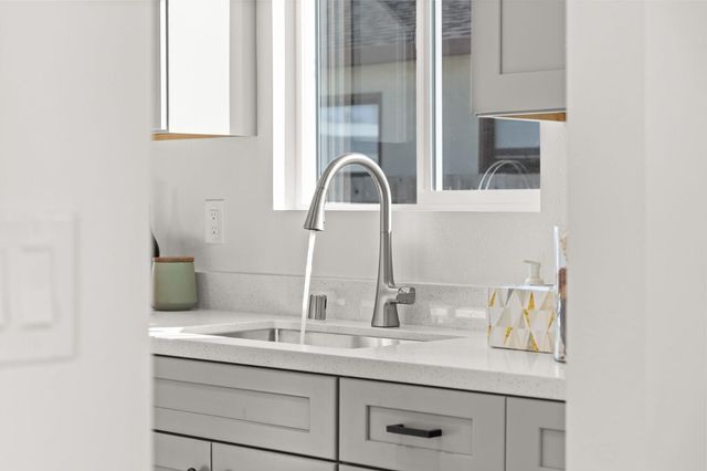 1064 15th Avenue, Redwood City, CA 94063