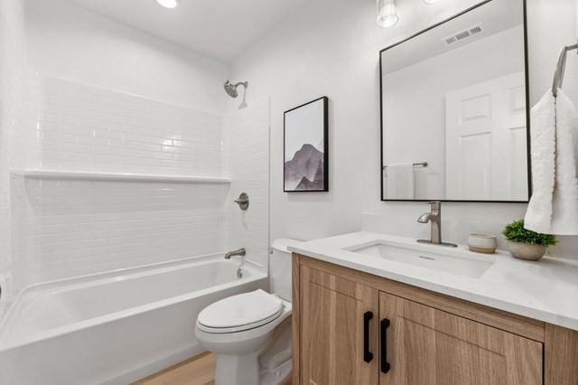 1064 15th Avenue, Redwood City, CA 94063